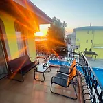 Apartment Panoramic Sea View With Rooftop Terrace *