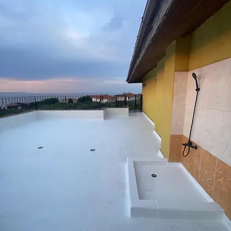 Apartment Private With Sea View