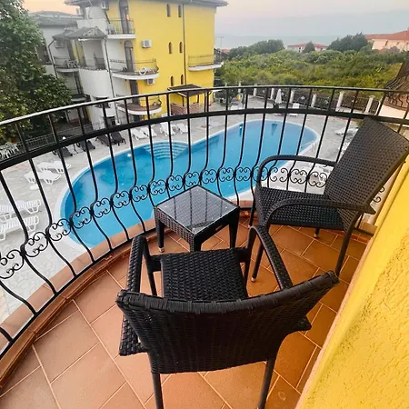 Panoramic Sea View Apartment With Rooftop Terrace Sozopol ソゾポル